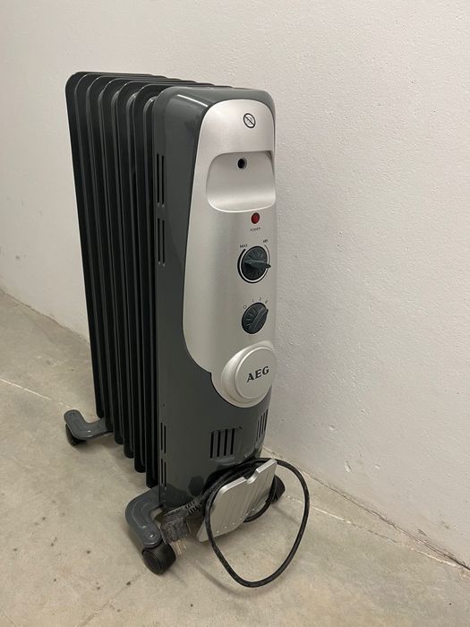 Aquecedor AEG 1.800W