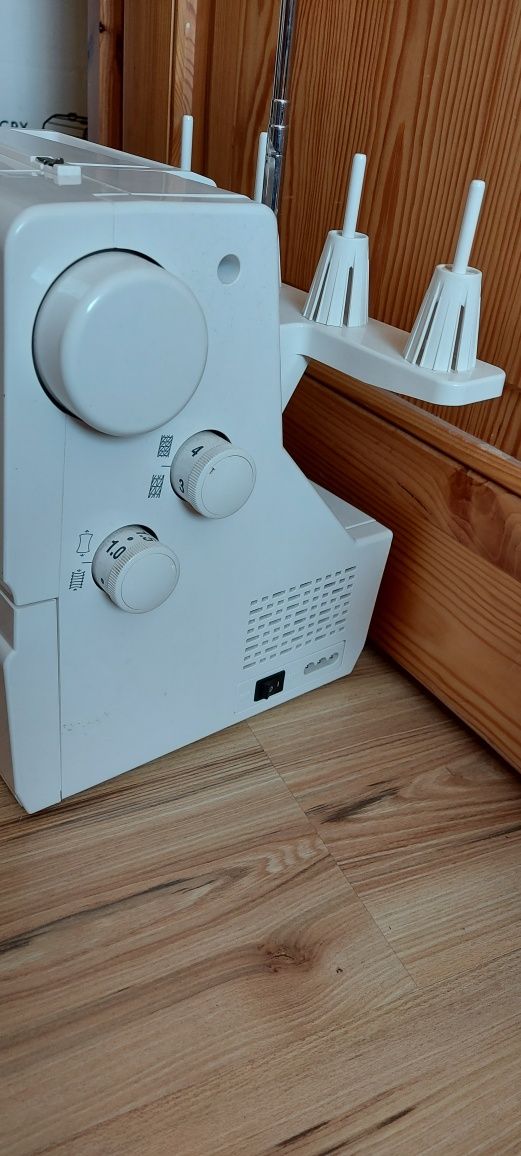 Coverlock Janome 2000CPX