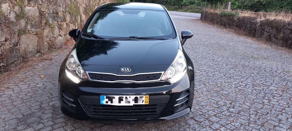 Oportunidade 5 lugares 5 portas diesel KIA RIO 1.1CRDI  2015 poucos kl