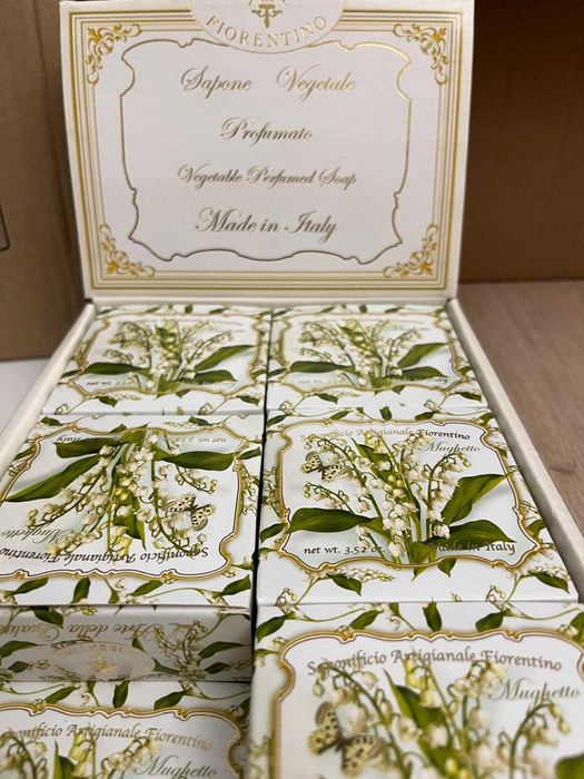 Vários sabonetes novos