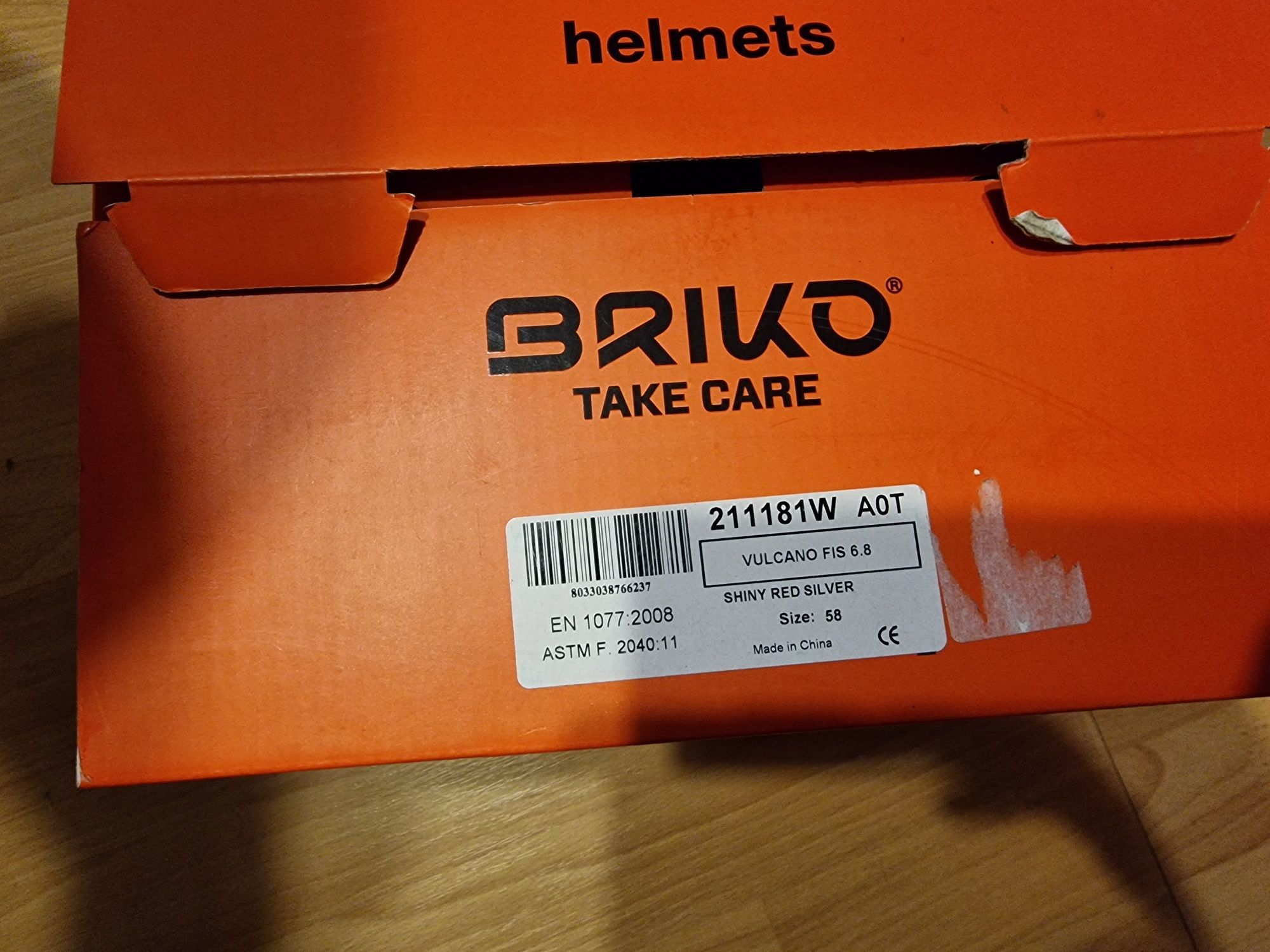 Nowy kask briko vulcano fis narty