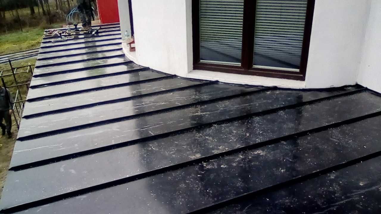Blacha na rąbek taras , balkon , komin dekarz
