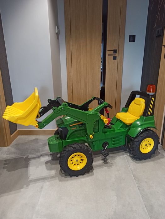 Rolly Toys John Deere Traktor na pedały Biegi Pompowane Koła 3-8 lat