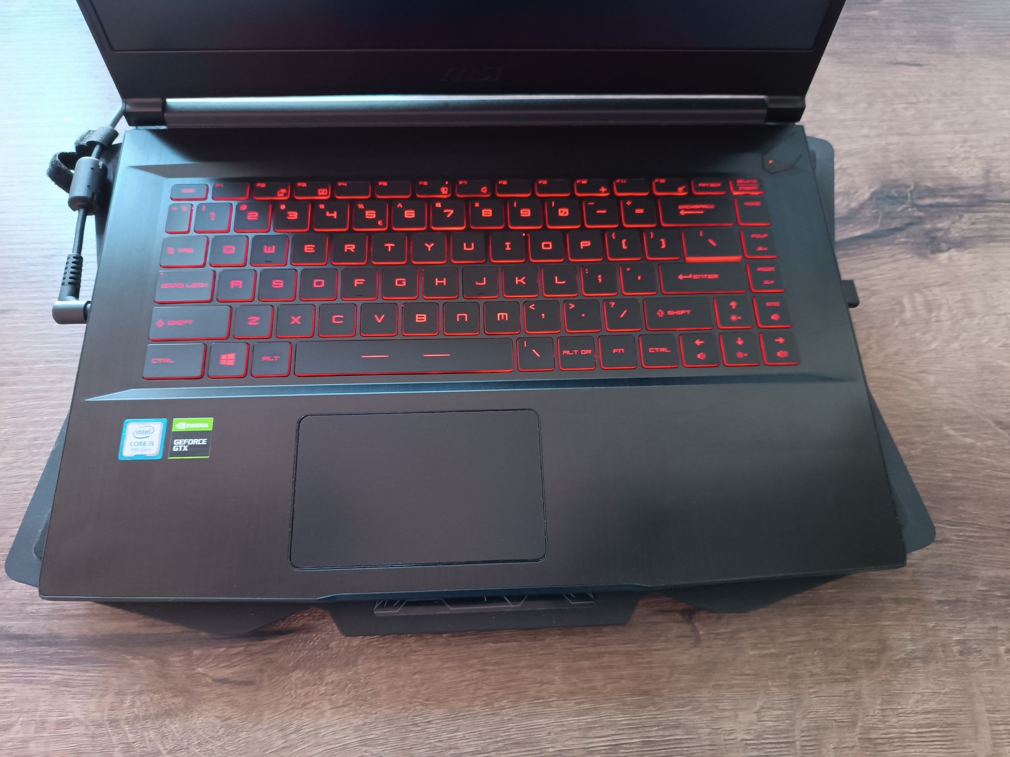 Ноутбук игровой MSI Thin GF63 i5-9300H/8GB/GTX1650/256GB/Windows 11