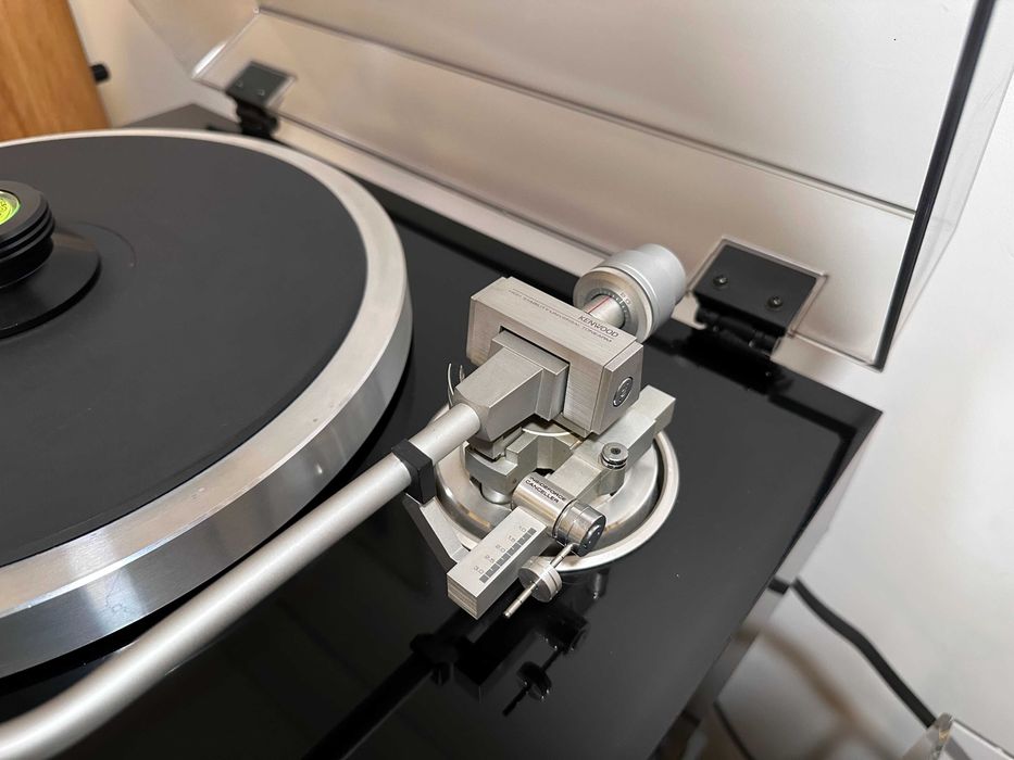 Gramofon KENWOOD KD-7010 - stan BDB, plus wkładka Ortofon Red.