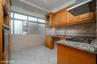 Apartamento T4 para arrendamento