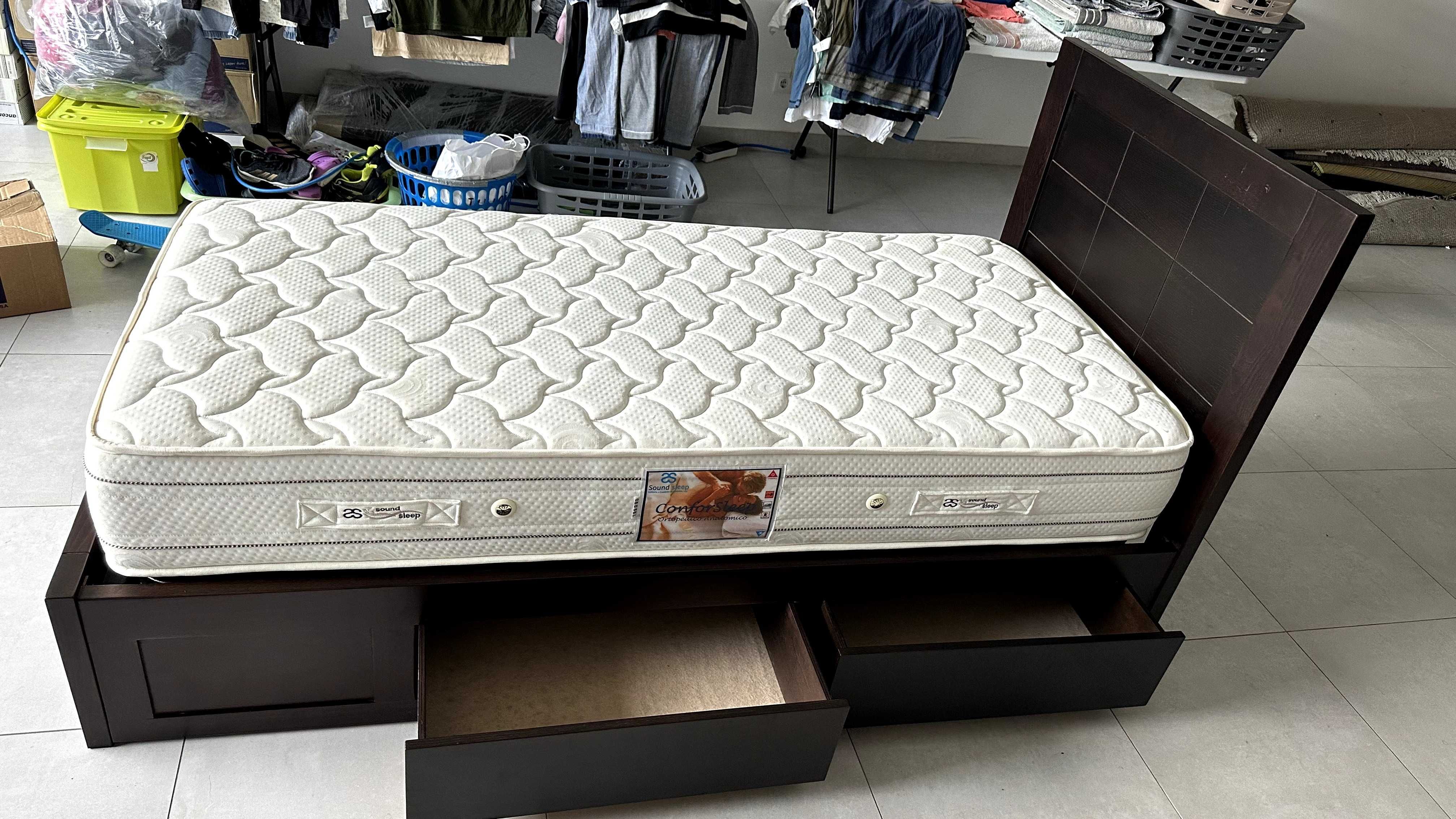 Cama com arrumação e gavetas + colchão e estrado