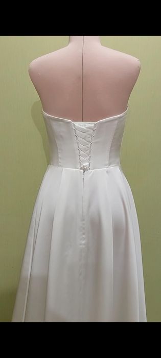 Suknia ślubna gładka