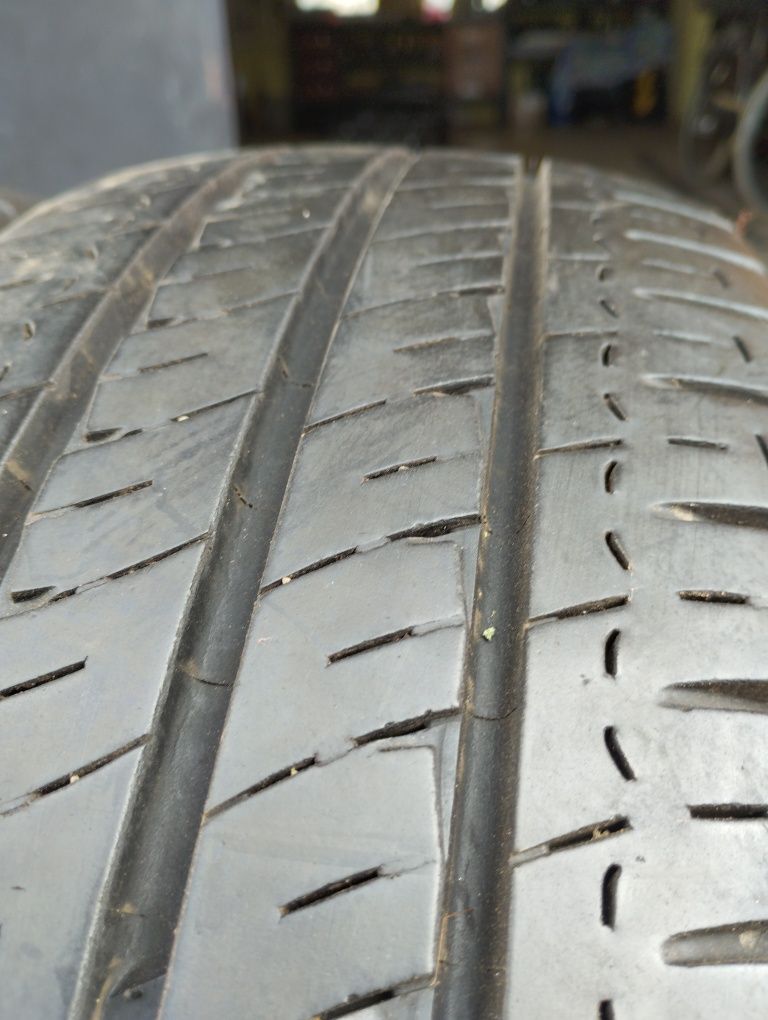 Резина 195/65 r 16C Michelin 2 шт.