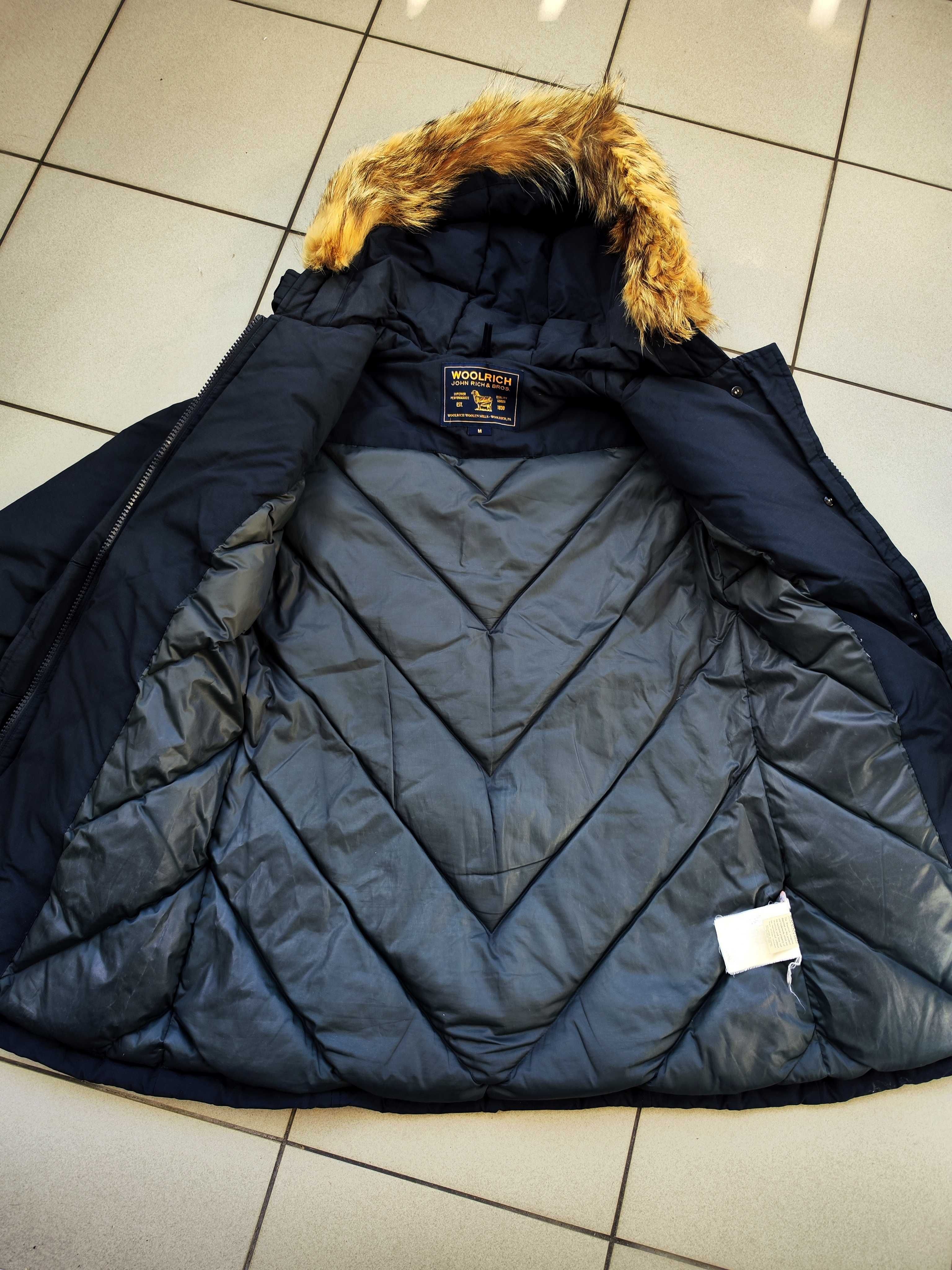 Kurtka zimowa parka Woolrich damska futro granatowa r. M