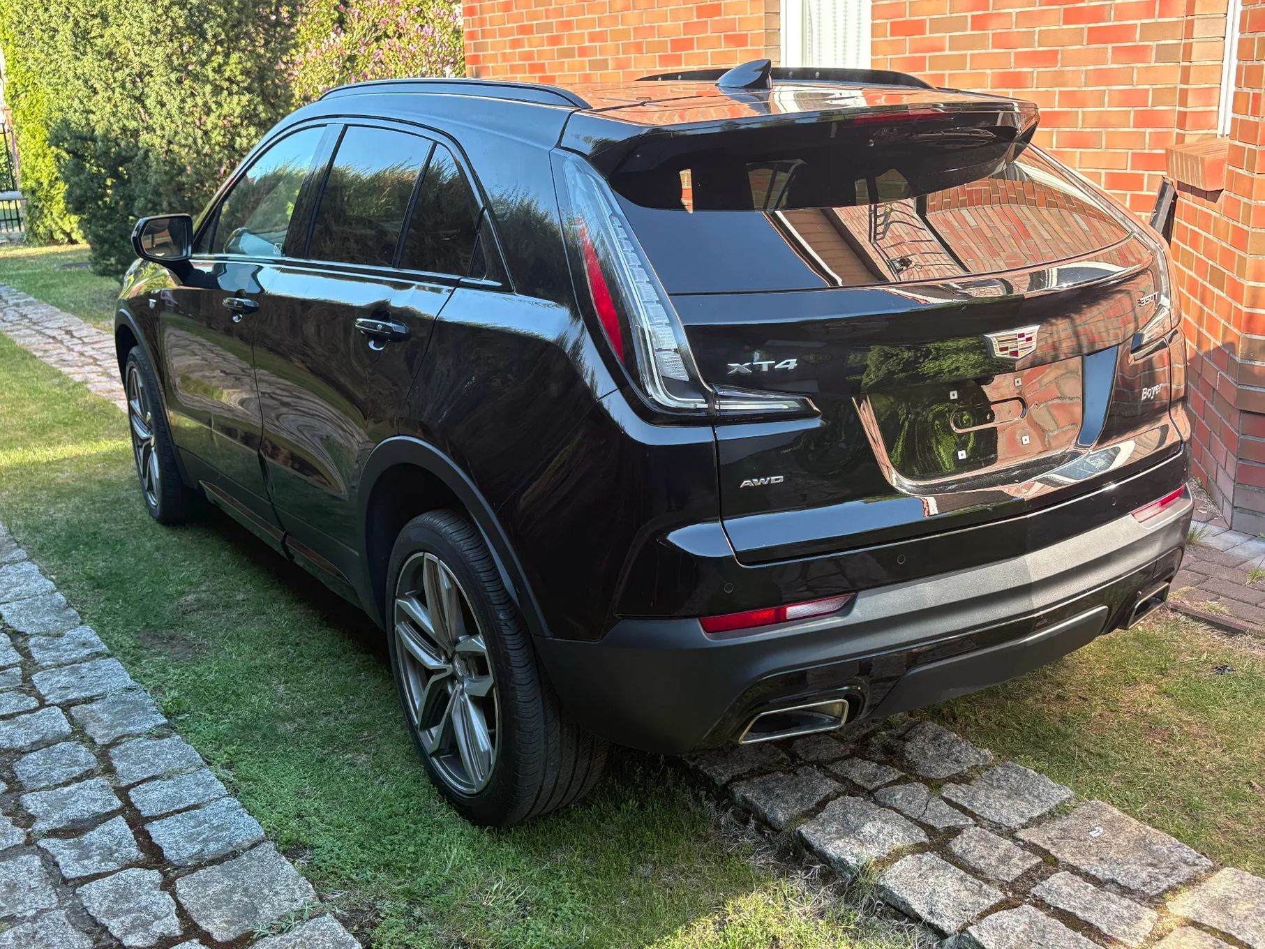 Cadillac XT4 Cadillac XT4 350T w kraju po cle, VAT, akcyzie + drzwi przód i tył