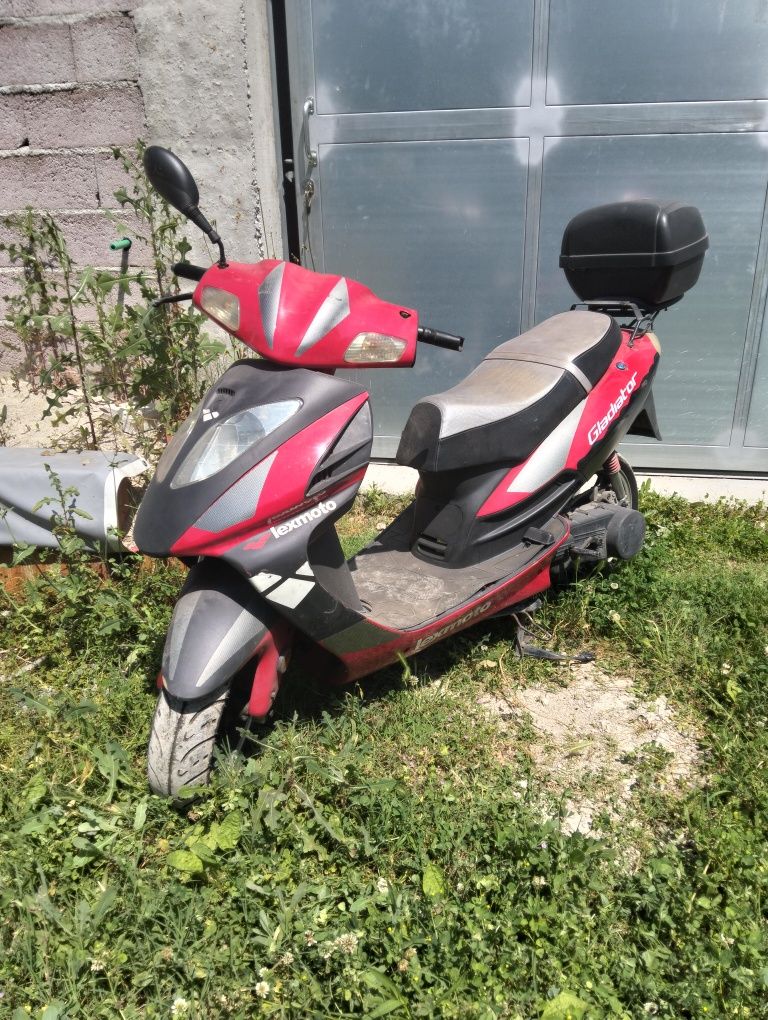 Vendo scooter sem documentos