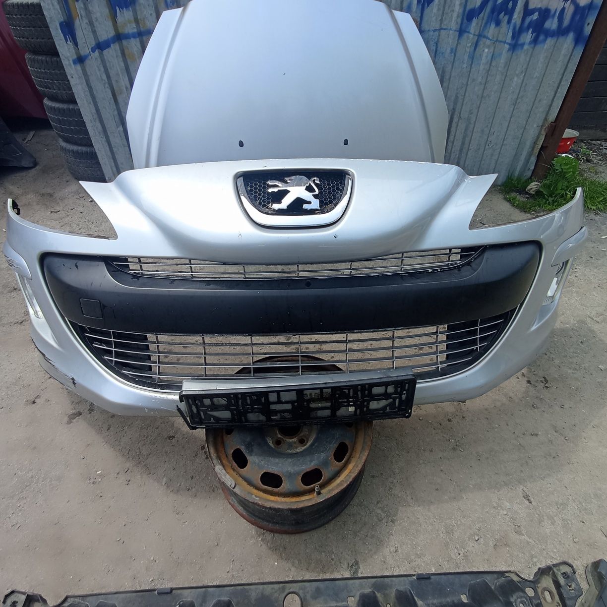 Бампер капот Peugeot 308 Пежо 308