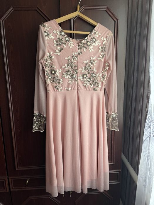 Сукня, плаття святкове, пудрове М-Л