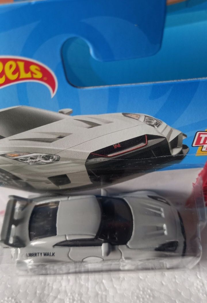 Nissan 35GT-RR Hot Wheels