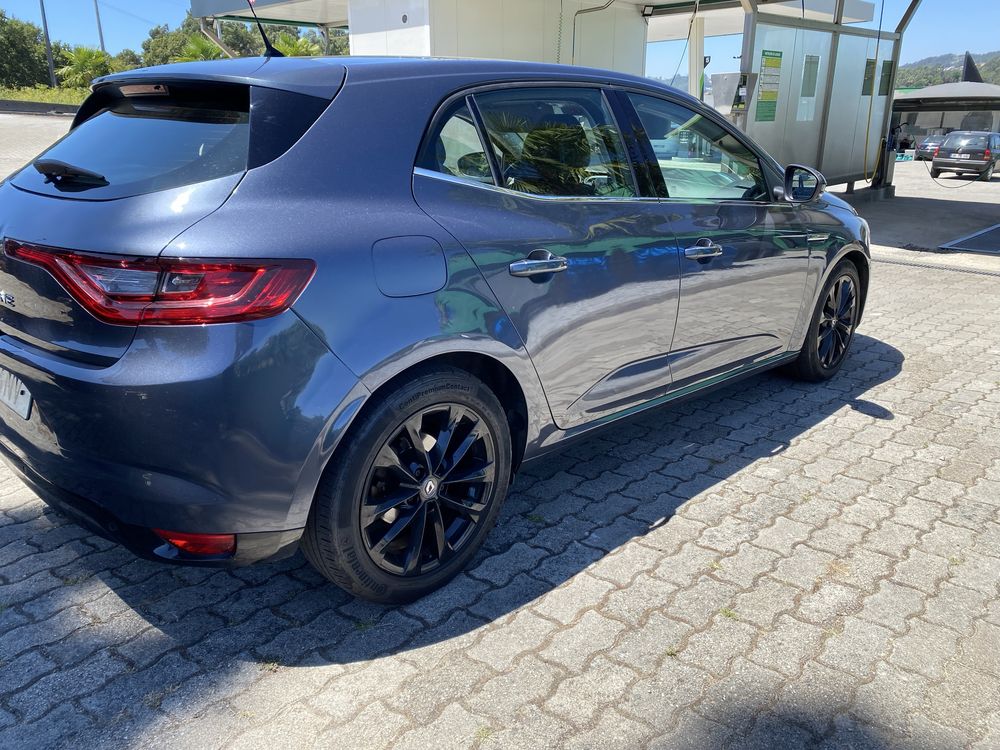 Renault Megane 1.5 INTENSE