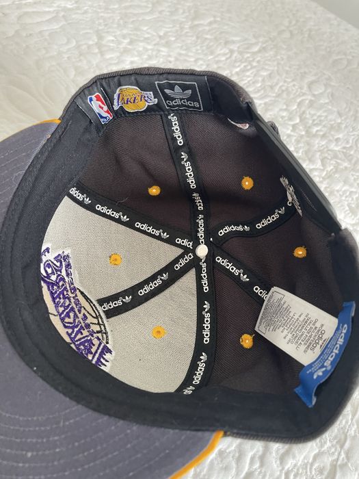 Chapeu original LAKERS ( adidas )