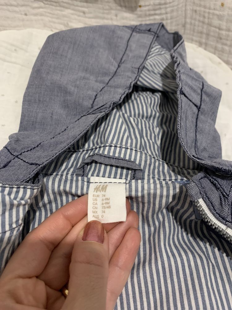 Parka corta vento H&M tamanho 6-9 meses