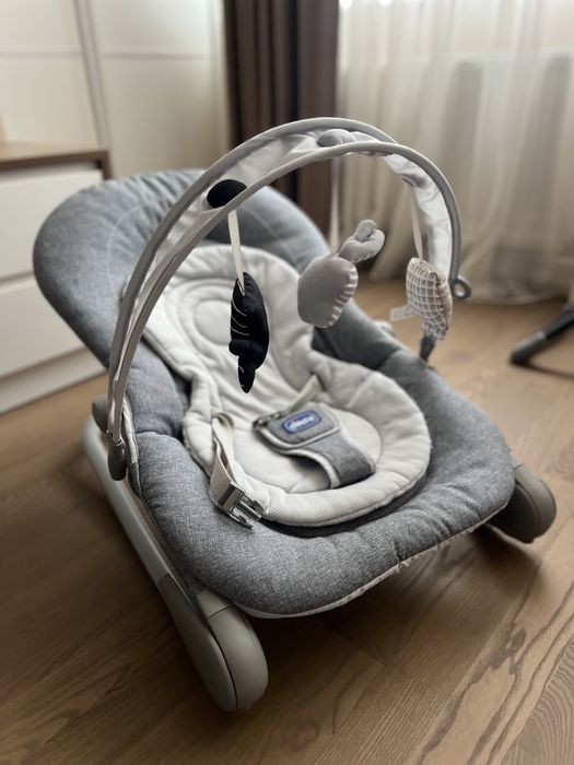 Шезлонг крісло-гойдалка chicco Hoopla