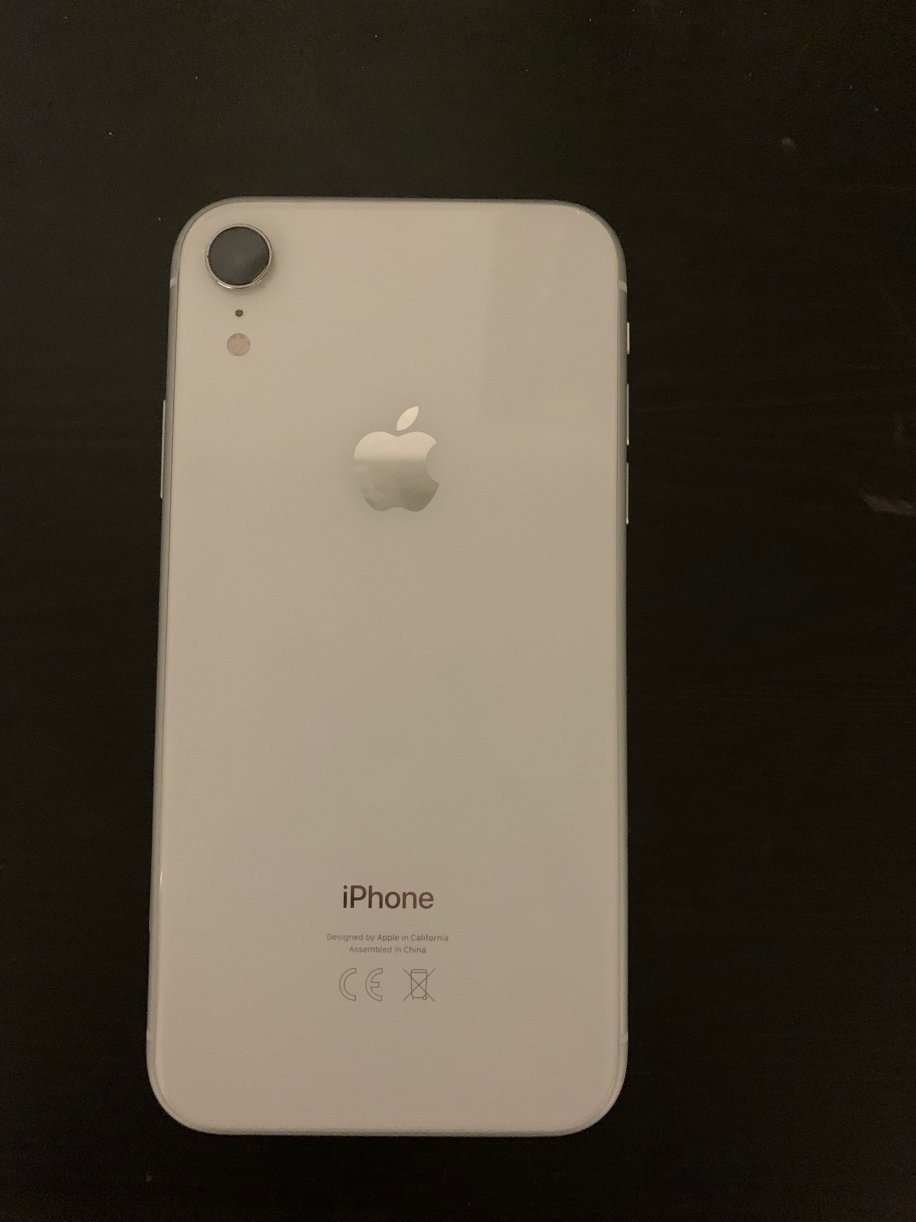 iPhone XR 64gb lekko zbity kondycja baterii 81%