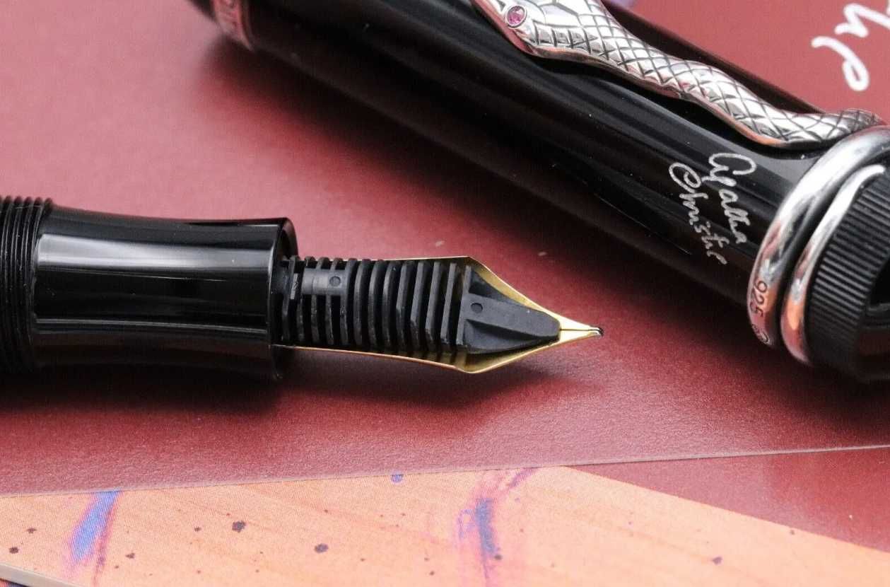 Montblanc Writers Edition 1993 Agatha Christie Fountain Pen