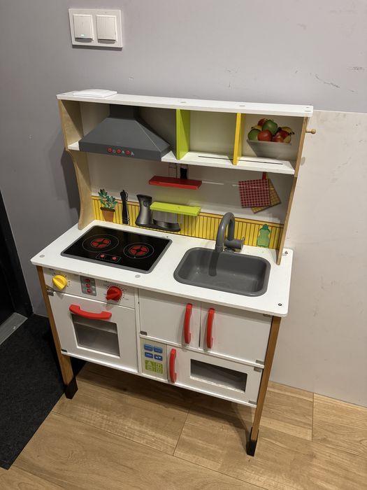 Kuchnia drewniana dla dzieci