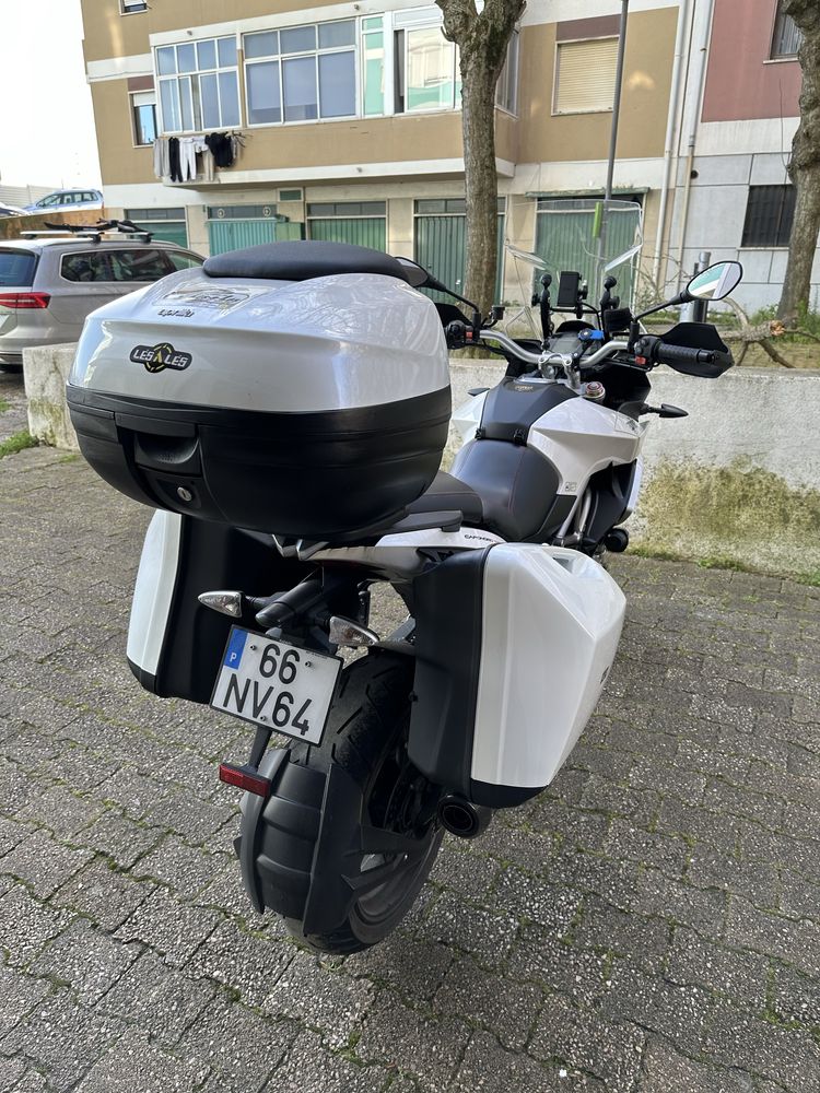 Aprilia Caponord 1200 Pack Tour