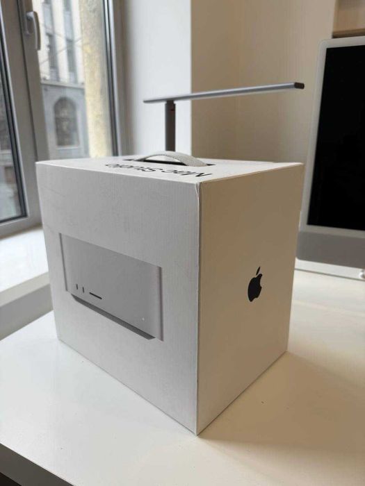 Mac Studio M2 Ultra 64GB/1TВ 24CPU/60GPU (MQH63)