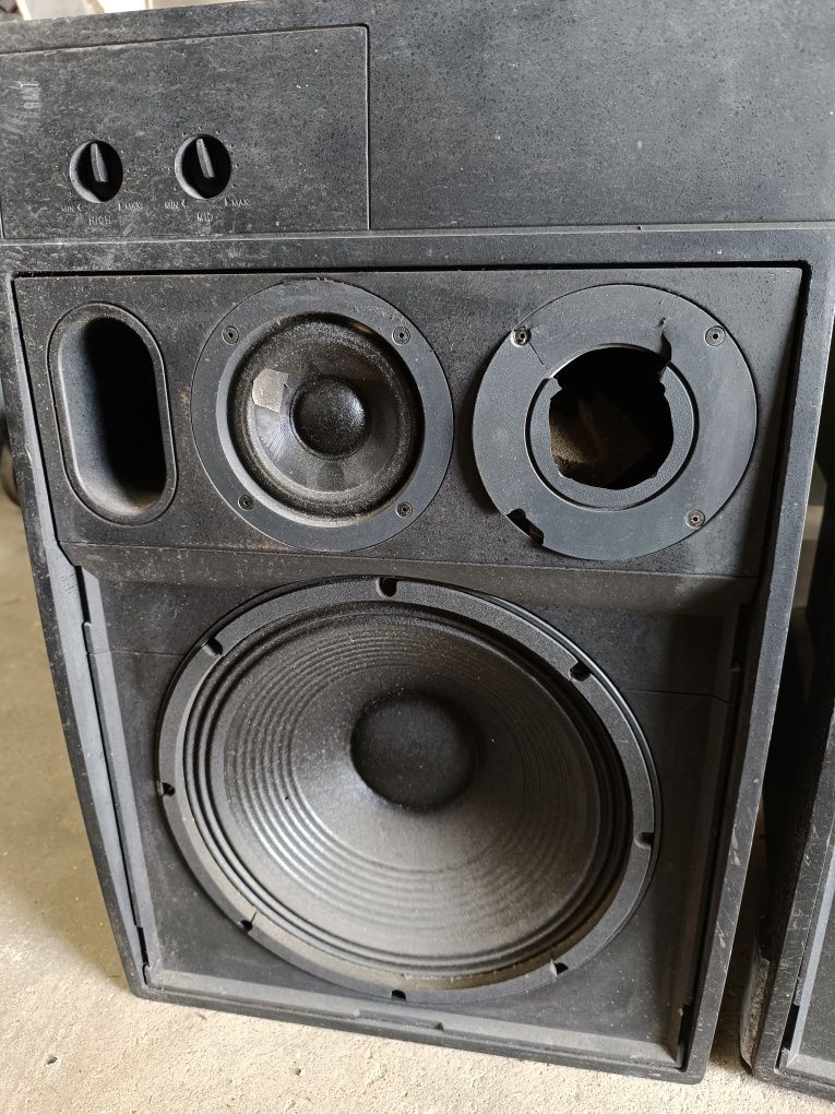 Colunas JBL Control 10