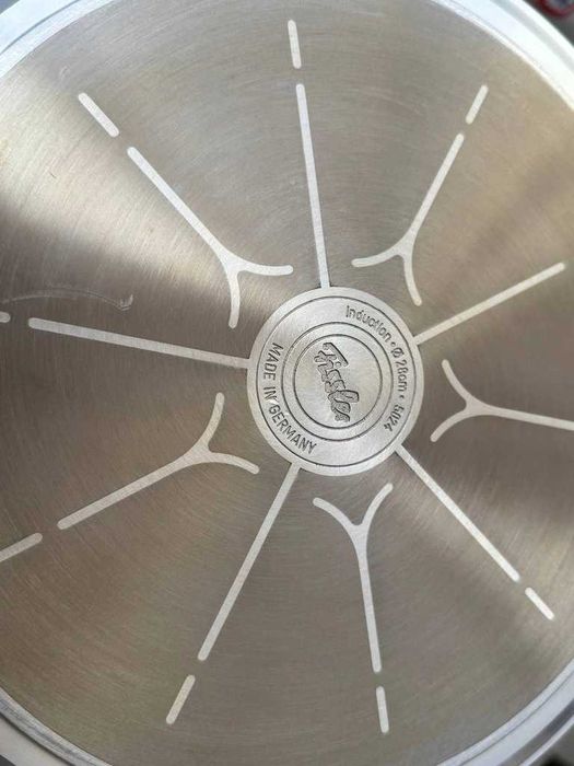 Patelnia tradycyjna Fissler 28 cm aluminiowa. Powystawowy