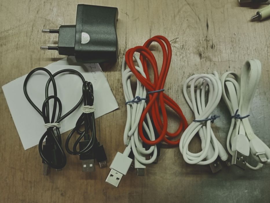 Аксесуари для мобільних телефонів