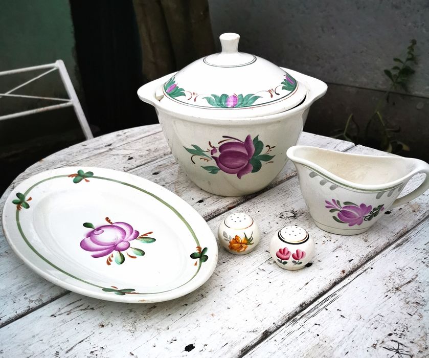 Супница, тарелки Буды