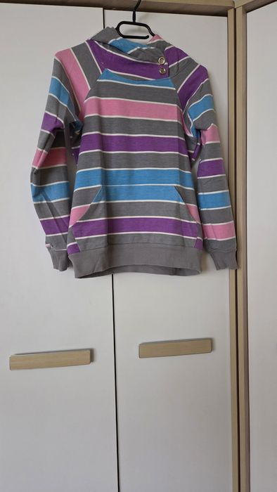 Kolorowa Dziewczęca Bluza w paski z kapturem