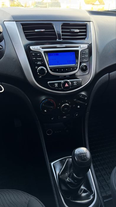 Офіційний Hyundai Accent Хюндай Акцент 2013 р 1,4 газ/бенз 5МКПП