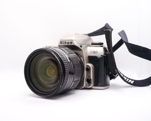 Aparat analogowy Nikon F80 + nikkor 24-120 3.5-5.6 D