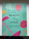 Beauty and food- Emilie Hebert, książka z przepisami
