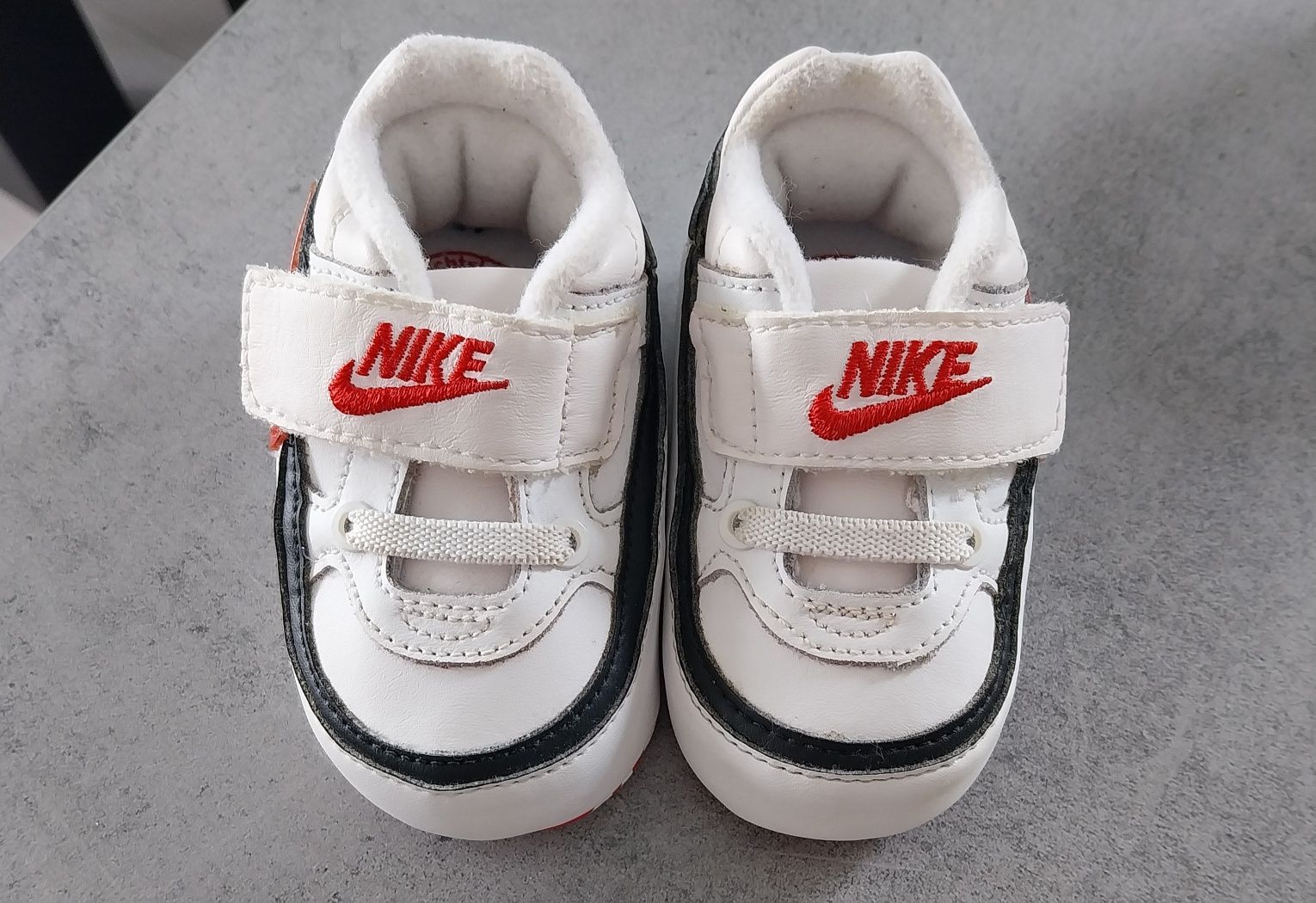 Nike buciki niemowlęce 3-9 miesięcy