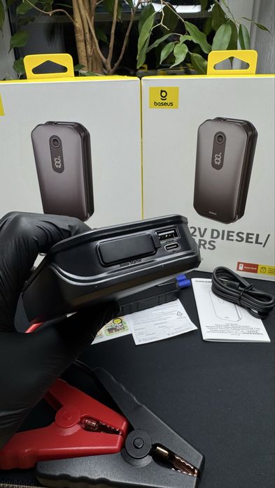 Мощное пусковое устройство Базеус 12000 mAh Jump Starter Baseus павер