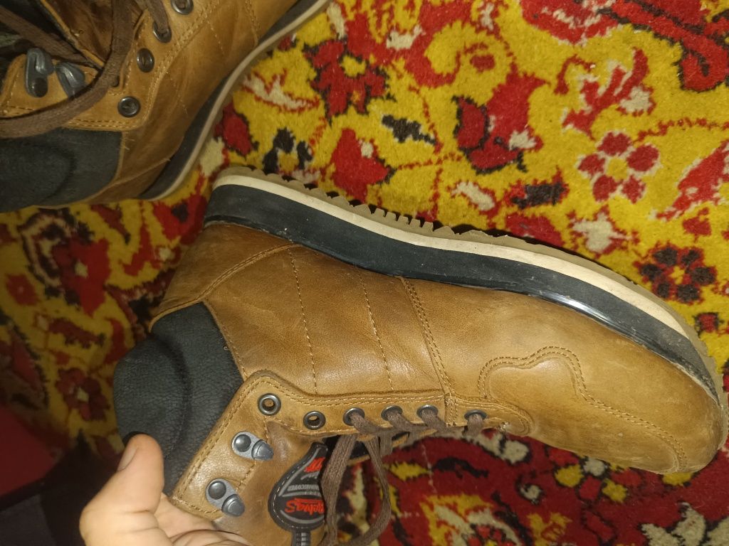 Зимние ботинки Belvas почти новые натуральный мех и кожа 41 размер