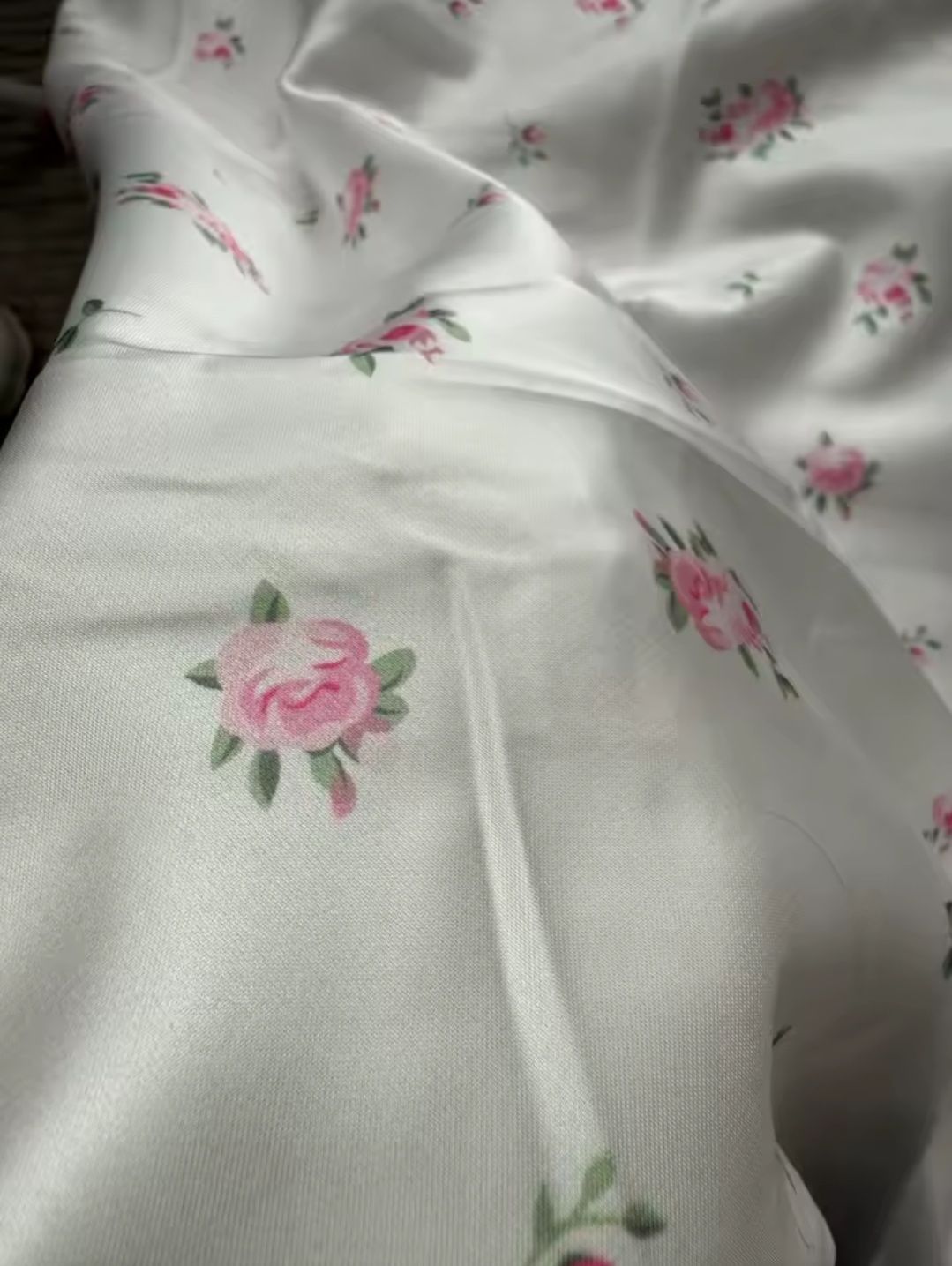 Спідниця, ,квіти, атласна, з підкладкою, квіти