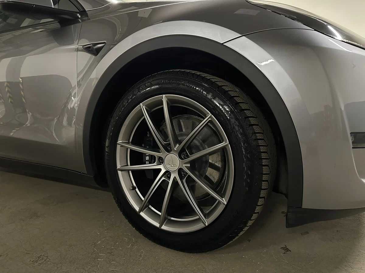 Tesla Model Y Long Range, 2023