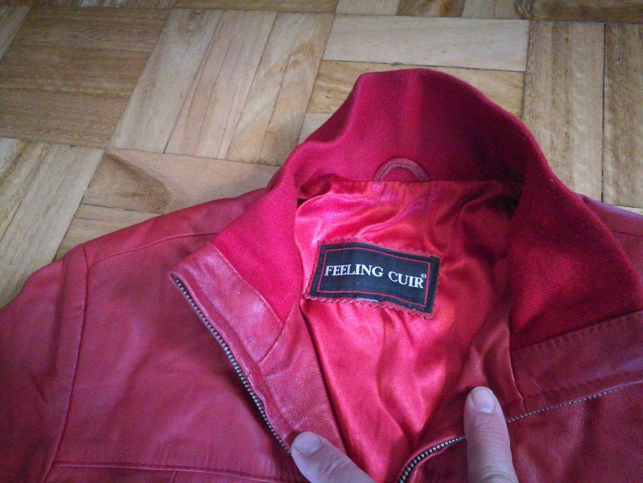 Casacos em pele em estado de novo