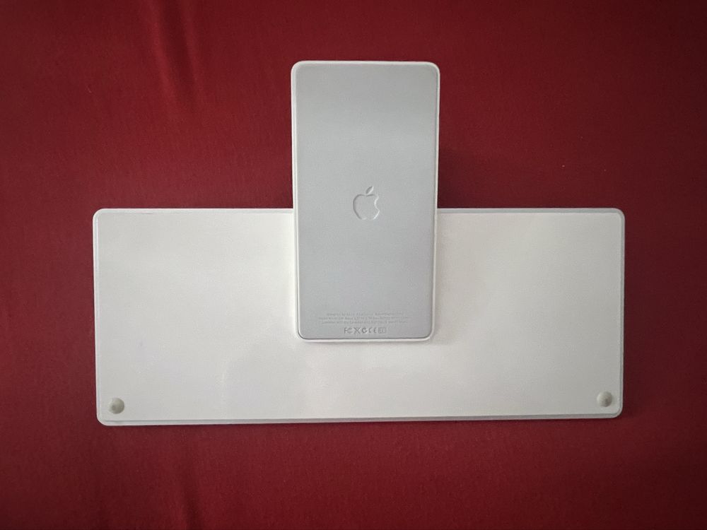 Компютерна клавіатура Apple iPad keyboard A1359