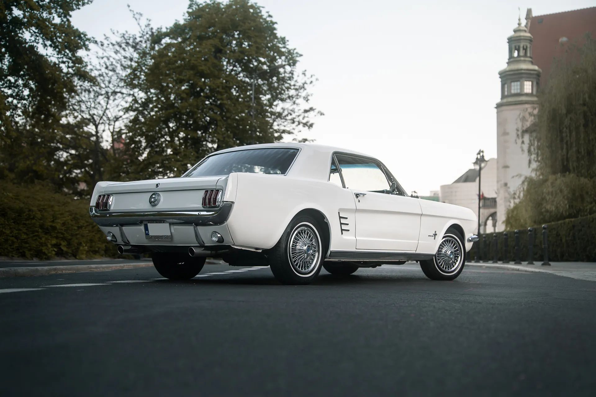 Ford Mustang Pełna renowacja 4 lata. MustangClinic. Wtrysk Holley, klima, LED.