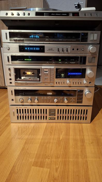 Wieża Fisher piekny stan