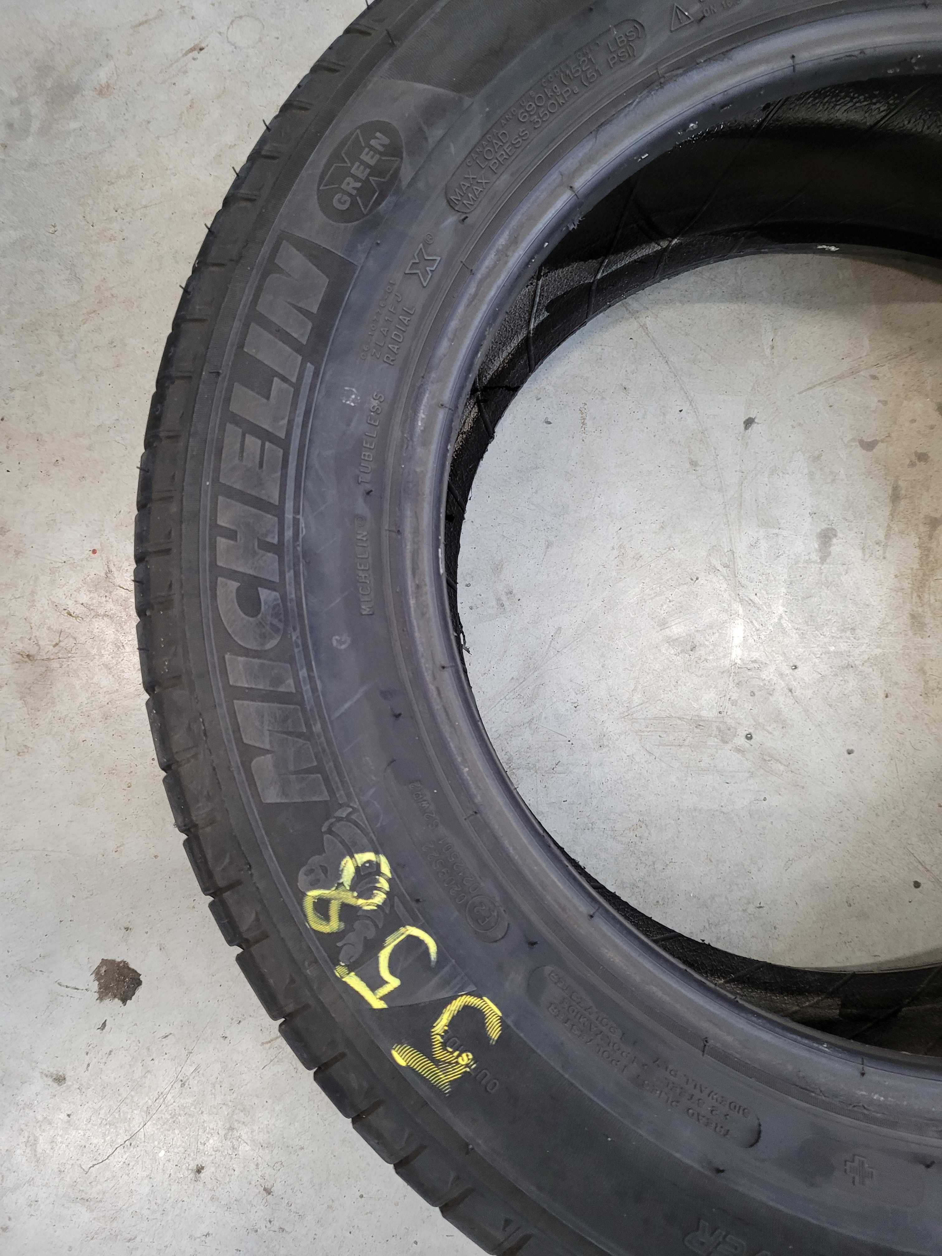 Opona Michelin 215/60 R 16