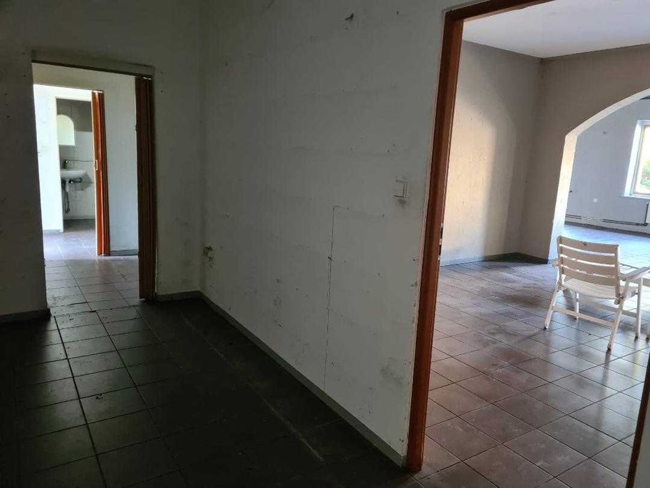 Budynek Handlowo-Usługowy 270 m.2 ,32 ary koło zjazdu A4 Krapkowice