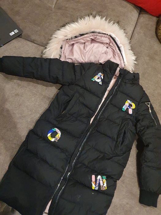 Продам зимнее пальто на девочку рост 140, био-пух