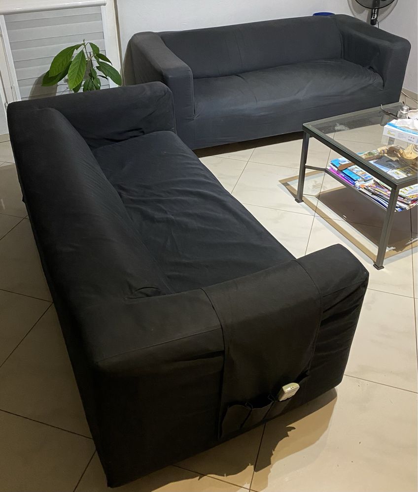 Ikea Klippan sofa czarna rozkładana   + biały pokrowiec gratis