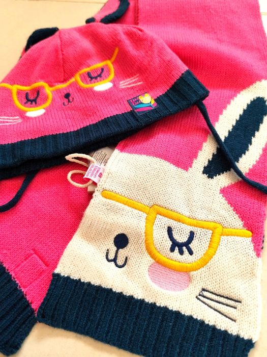 Cachecol e Gorro marca Tuc Tuc (Novo - 12 Meses)